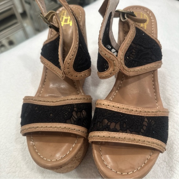House of Harlow 1960 platform Gladys wedge sandals cork black lace size 40 - Picture 3 of 8
